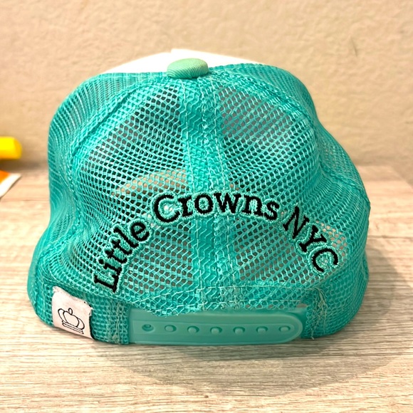 Little crowns NYC toddler hat - Picture 2 of 2